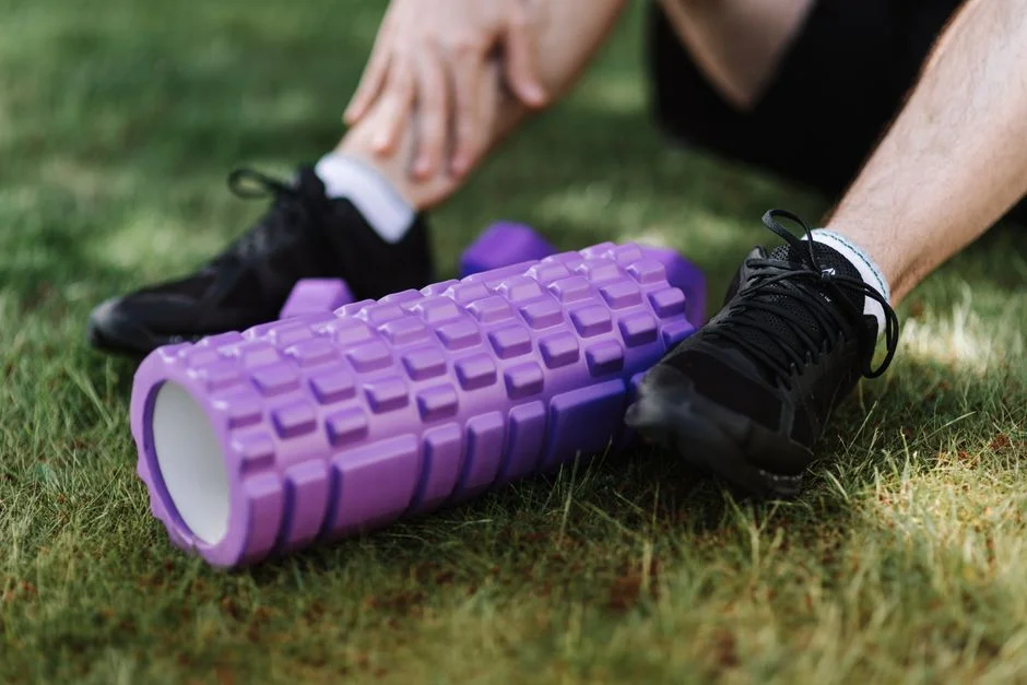 KT Tape Full Knee Support: 5 Top Options Reviewed