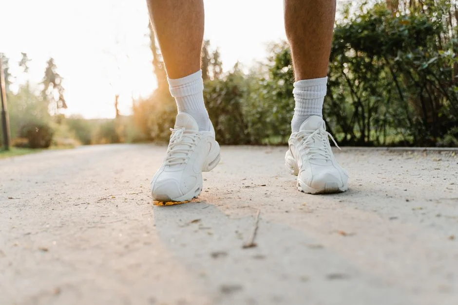 Best Shoes for Bad Knees: Top Picks Reviewed