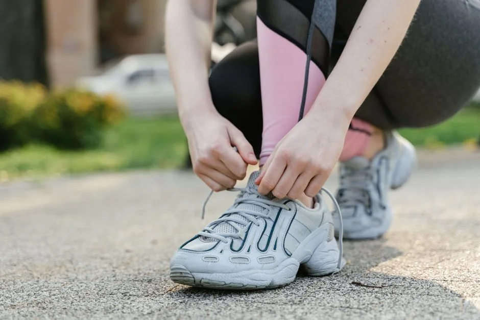 Best Jogging Shoes for Bad Knees: Reviewed & Tested
